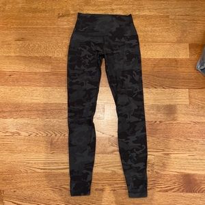 Align Lululemon Leggings / Camo